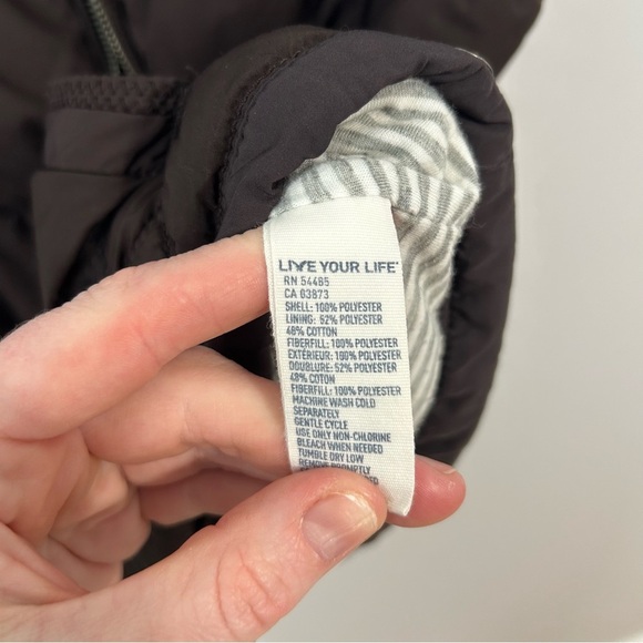 American Eagle Outfitters Chocolate Brown Quilted Puffer Vest Women’s Size Small - Picture 5 of 7